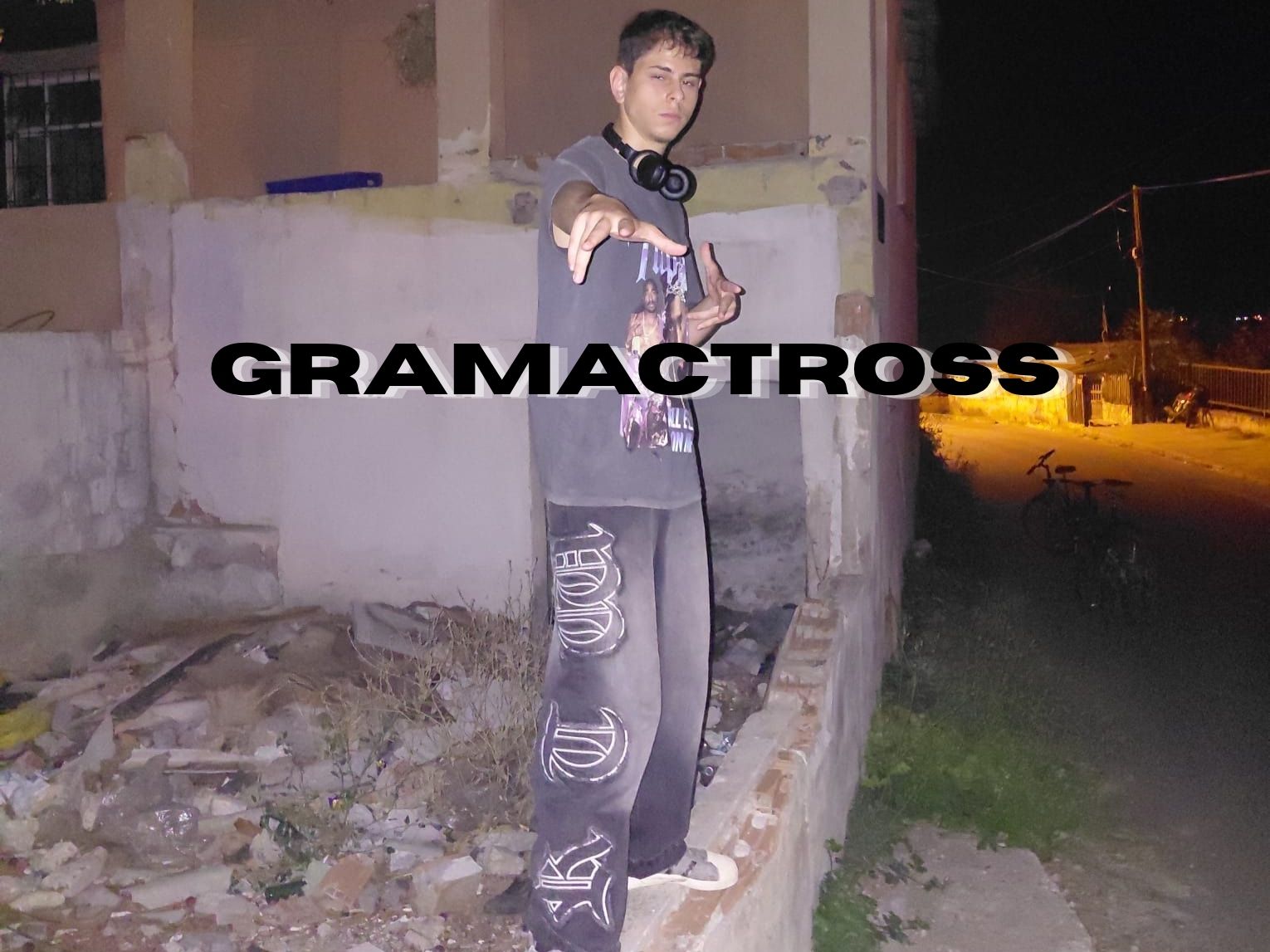 Gramactross